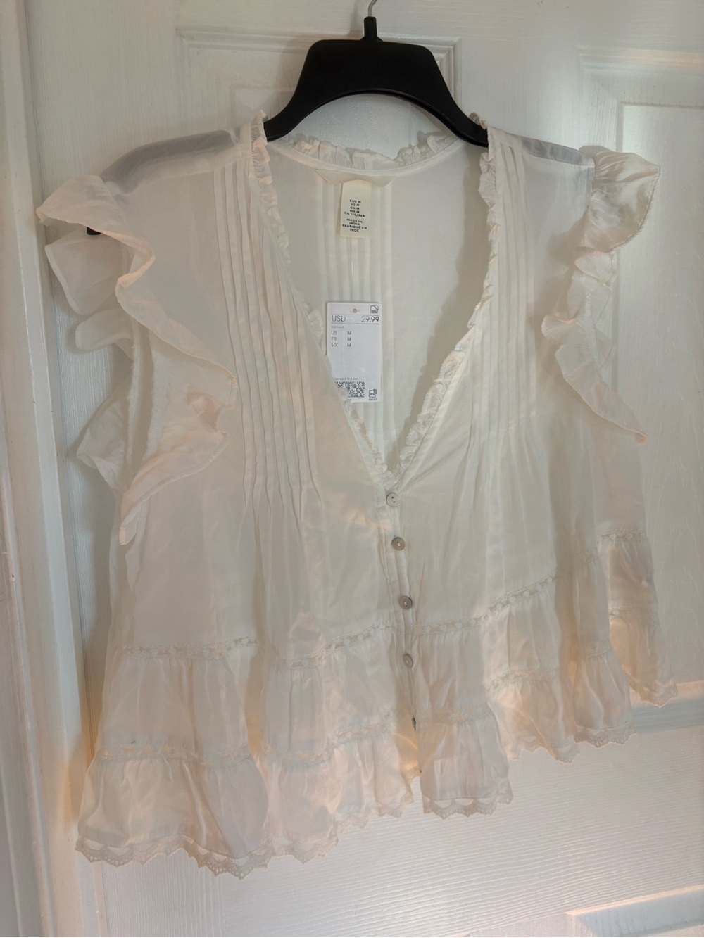 H&M Cream Ruffle Pintuck Button-Front Blouse - Picture 3 of 5